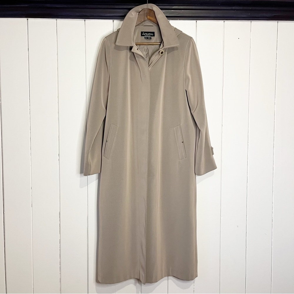 Apropos Beige Trench Coat. Size 9/10.